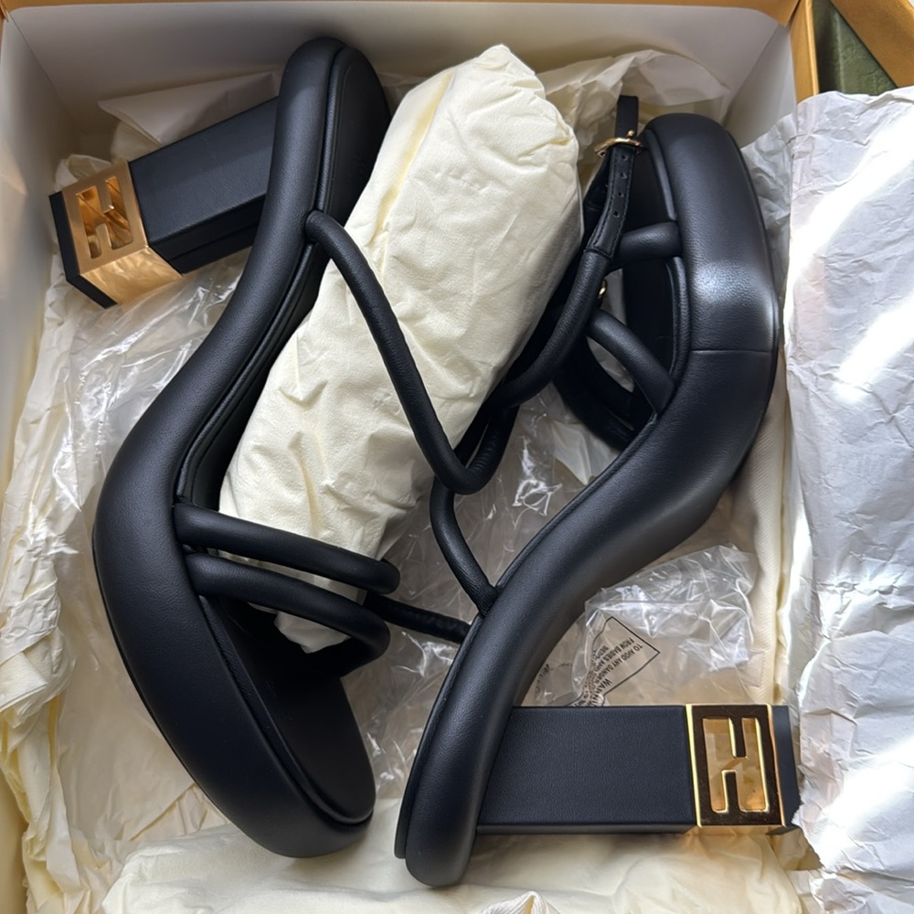FENDI heels - Picture 7 of 7